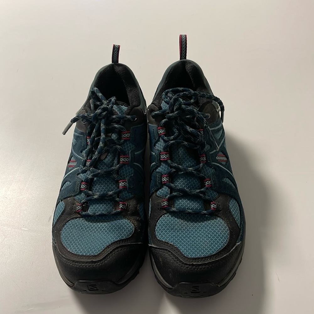 Salomon women’s hiking shoes